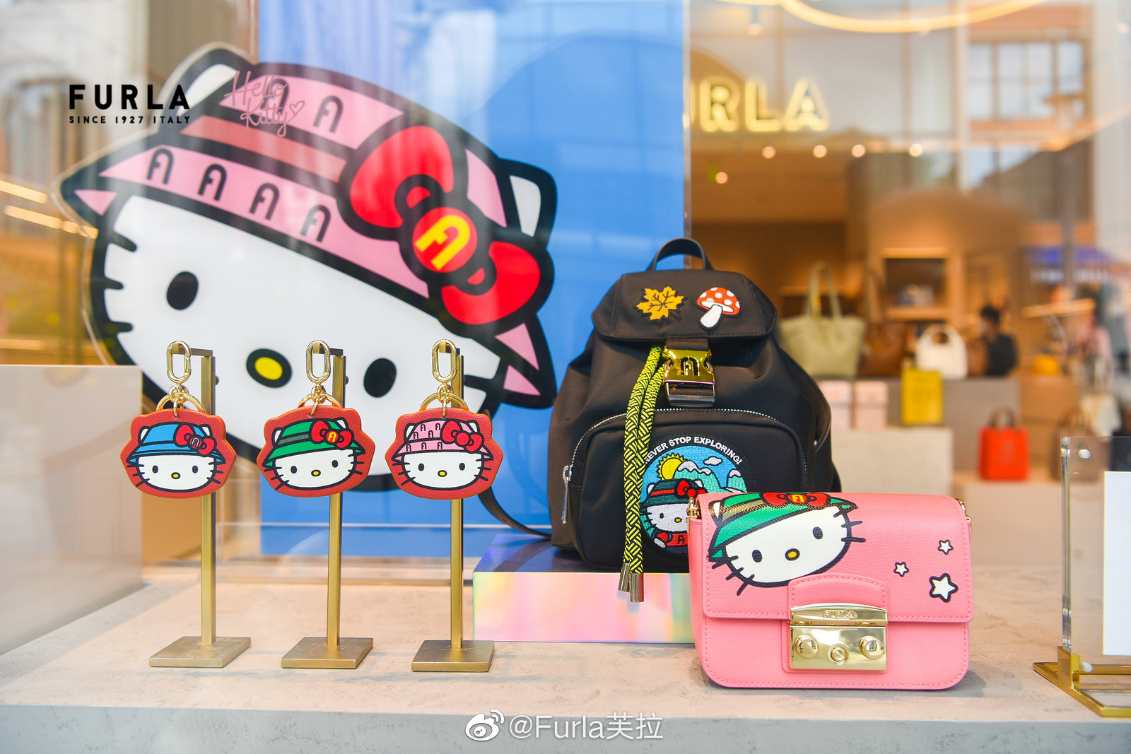 FURLA 联合三丽鸥推出「Hello Kitty 徒步」胶囊系列