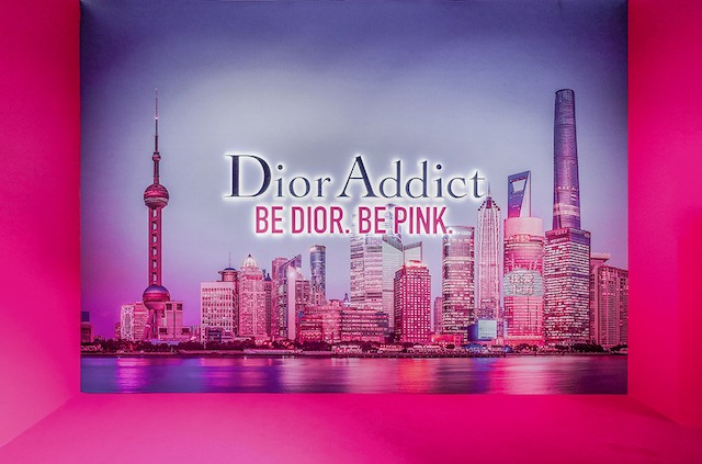 Dior迪奥魅惑星耀粉色风格快闪店设计