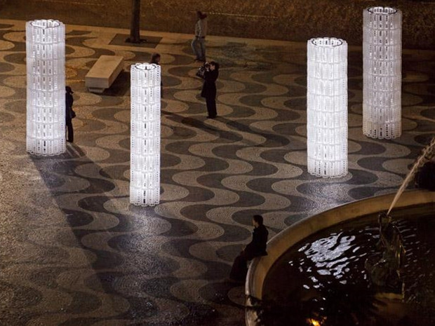 葡萄牙圣诞节LED灯光装置：冰树