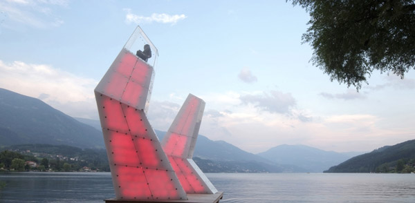 奥地利灯光互动艺术装置：光帆