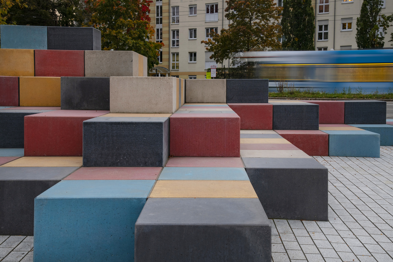 德国公共空间灯光座椅装置：城市之星