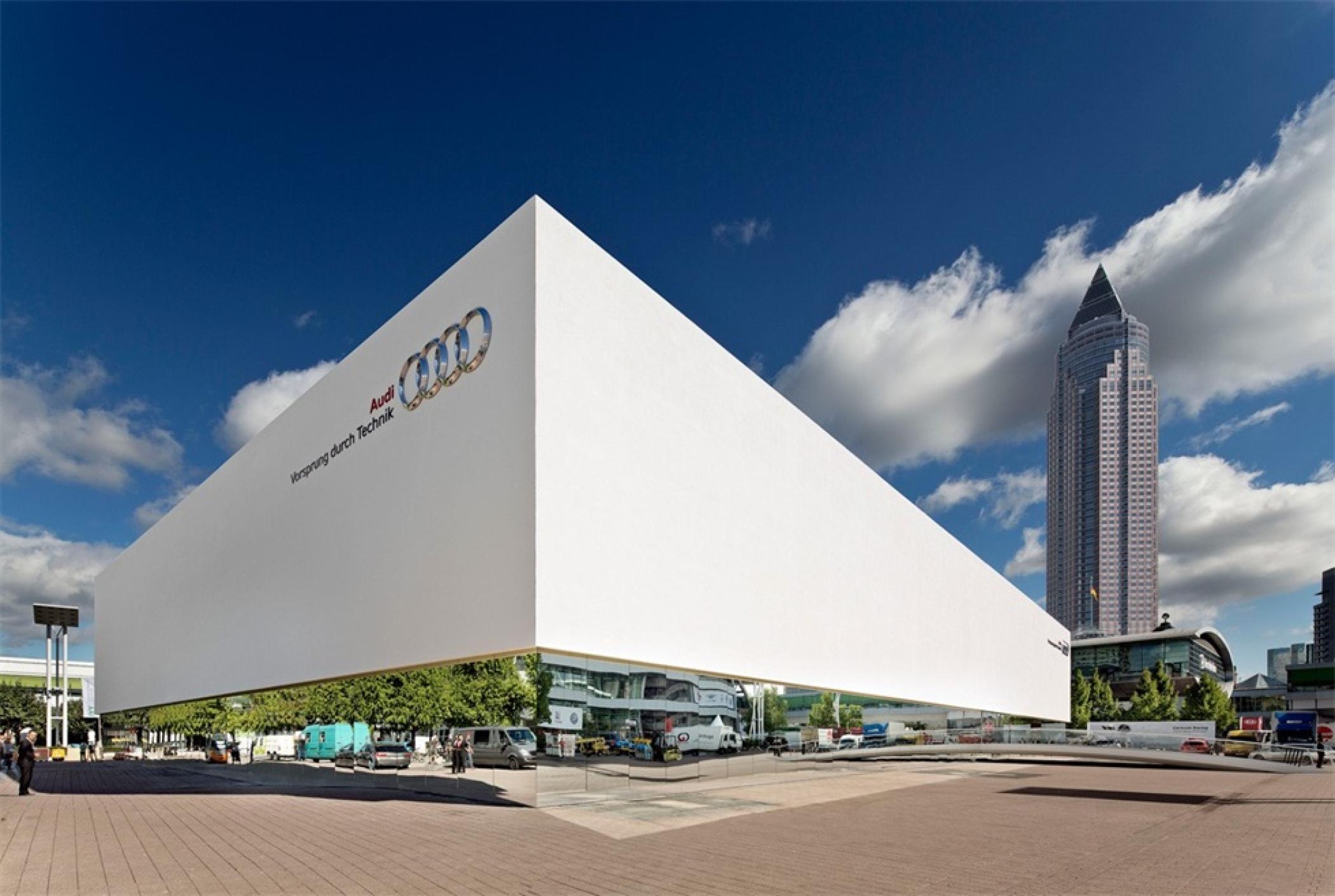 德国法兰克福车展奥迪展厅：“天空之城”