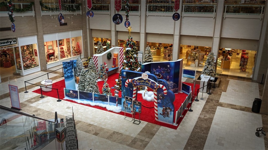 美国购物中心圣诞美陈：架子上的精灵